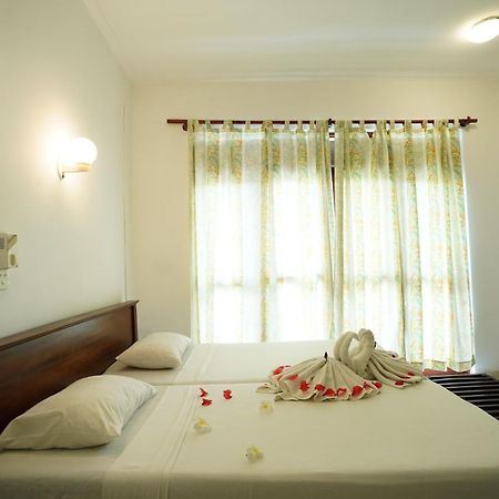 Sumadai Beach Hotel Берувала Экстерьер фото